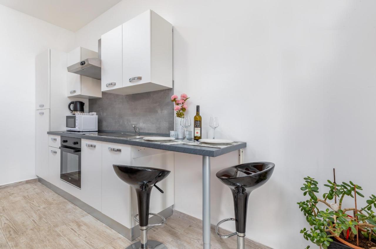 Apartmani Magdalena Pula Exterior foto